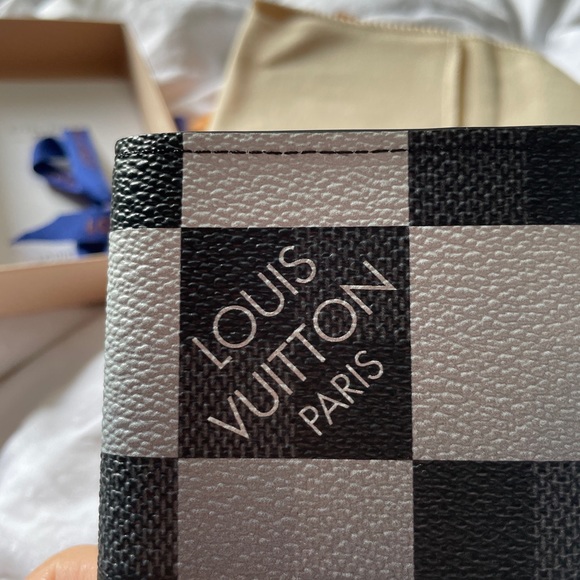 Louis Vuitton Virgil Abloh Damier Wallet - Picture 4 of 6